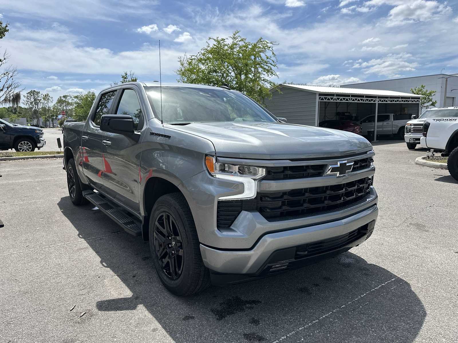 Thumbnail: 2026 Chevrolet Silverado 1500 - 8