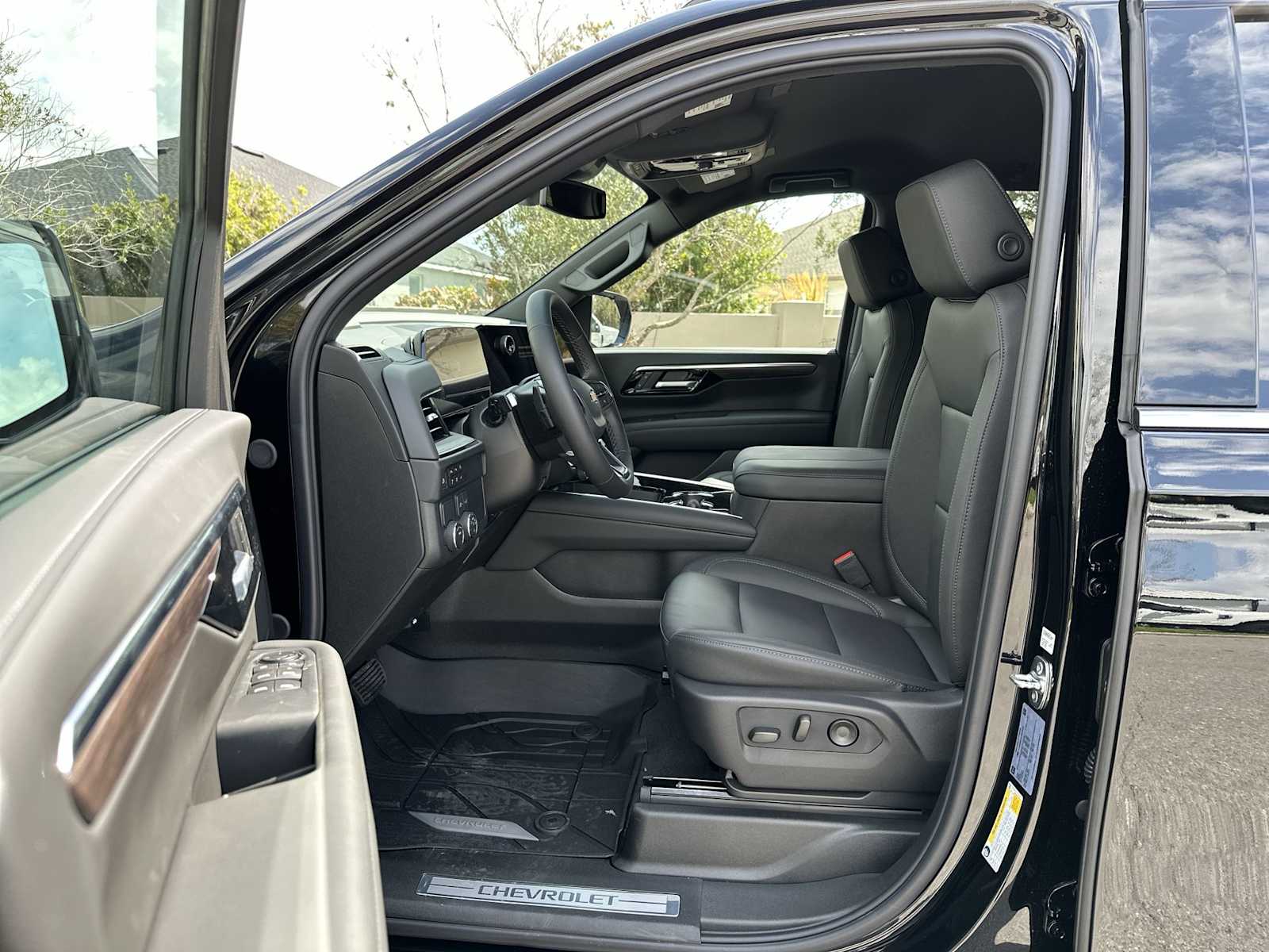 Thumbnail: 2026 Chevrolet Tahoe - 2