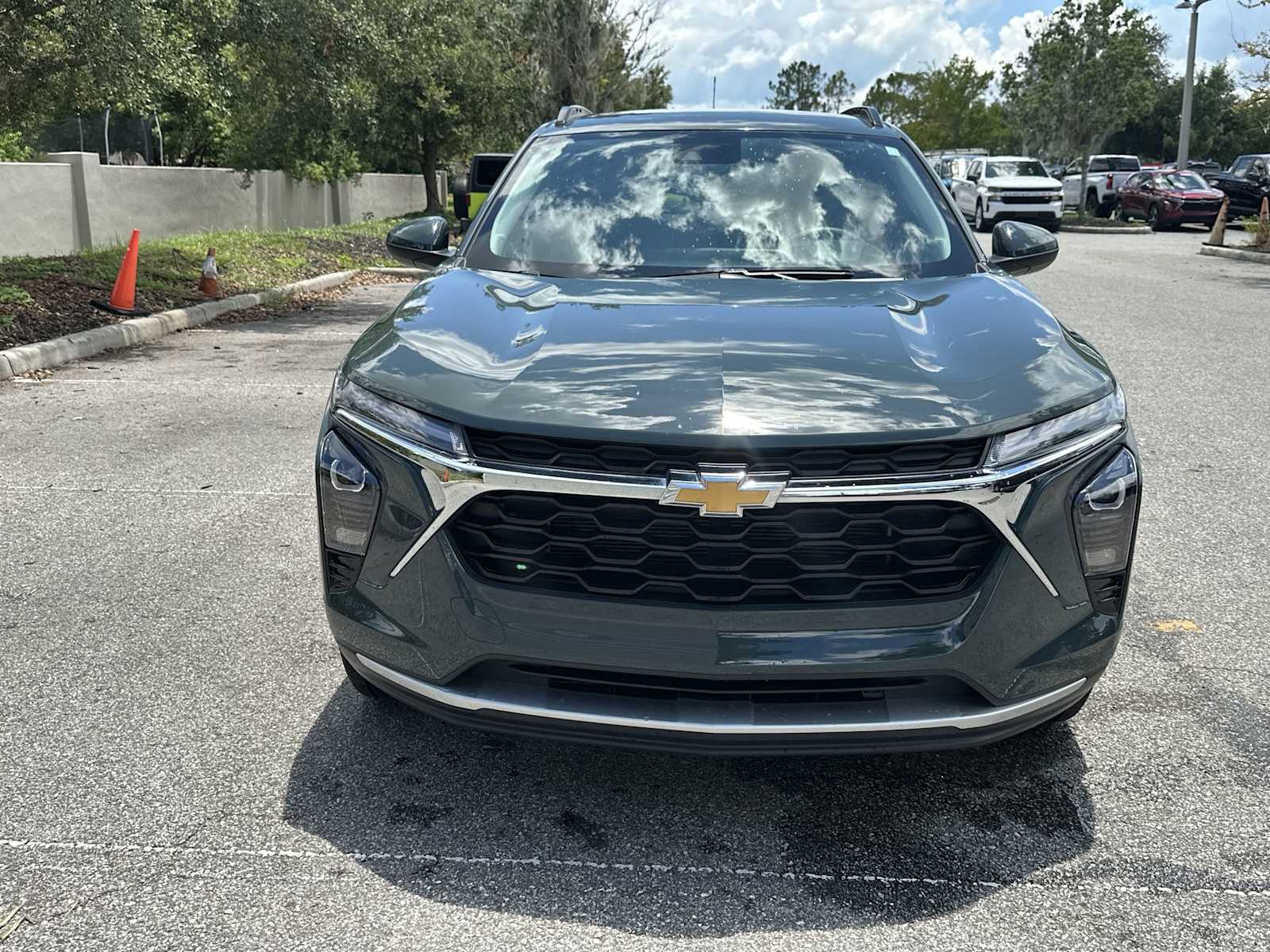 Thumbnail: 2025 Chevrolet Trax - 8