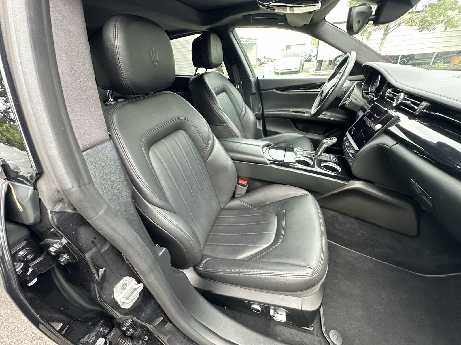 Thumbnail: 2022 Maserati Quattroporte - 19