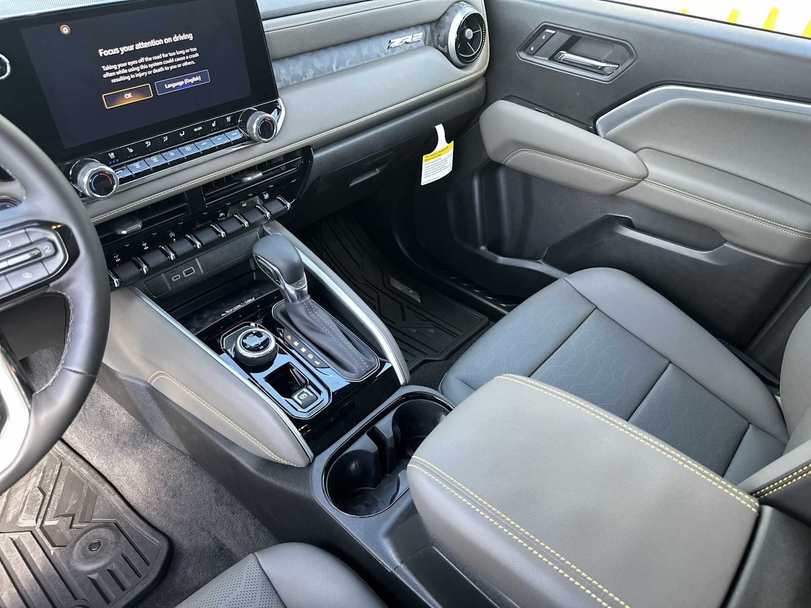 Thumbnail: 2026 Chevrolet Colorado - 22