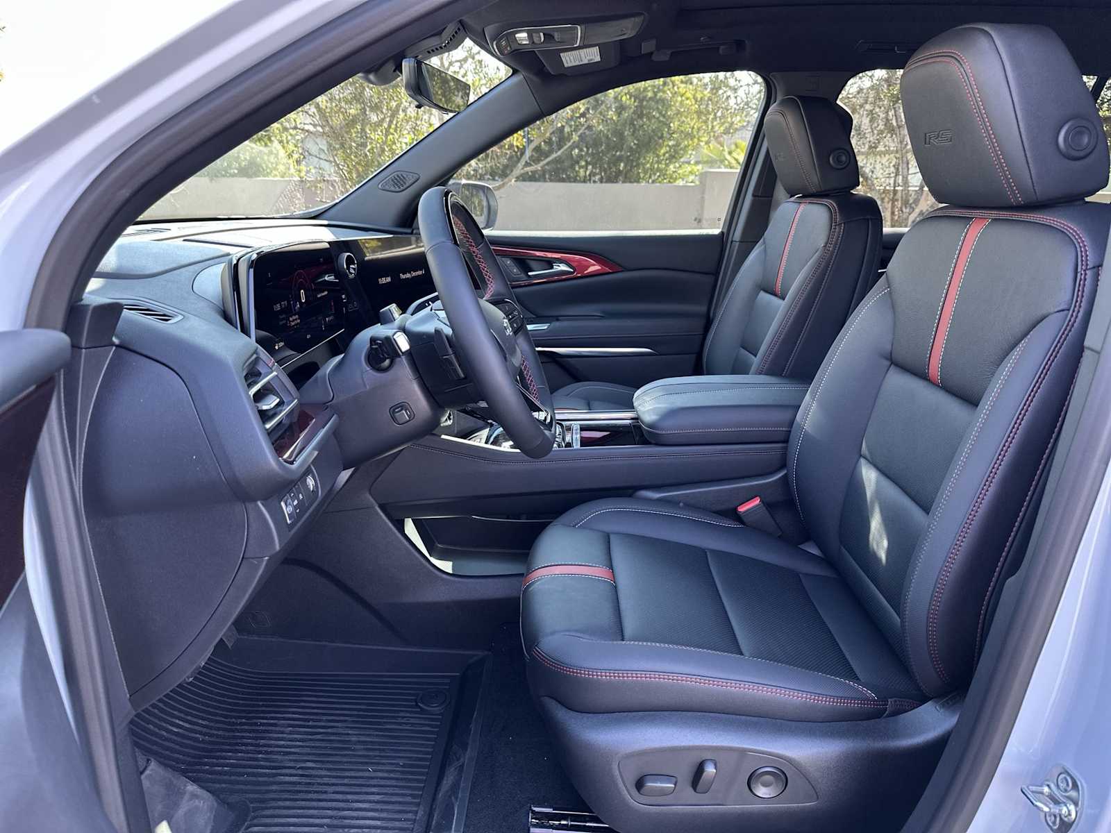 Thumbnail: 2026 Chevrolet Traverse - 15