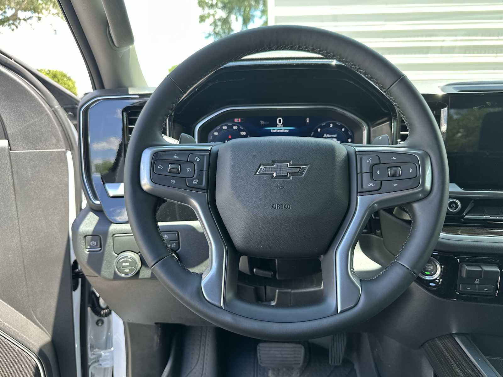 Thumbnail: 2026 Chevrolet Silverado 1500 - 20