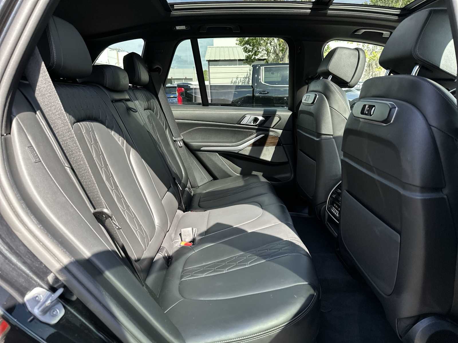 Thumbnail: 2025 BMW X5 - 18