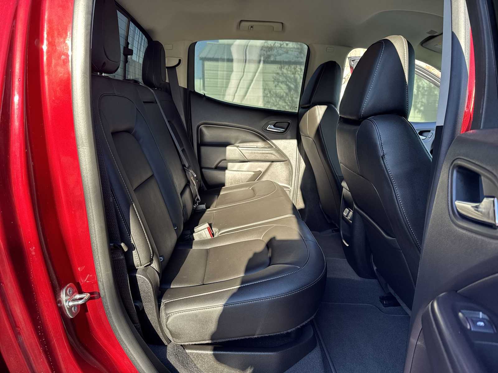 Thumbnail: 2019 Chevrolet Colorado - 18