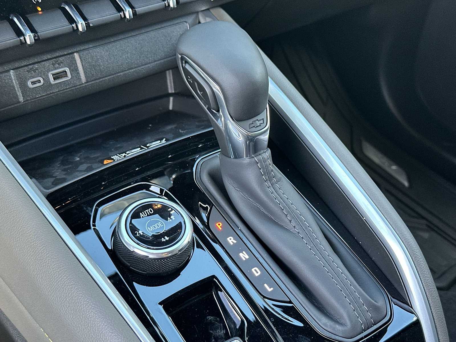 Thumbnail: 2026 Chevrolet Colorado - 24