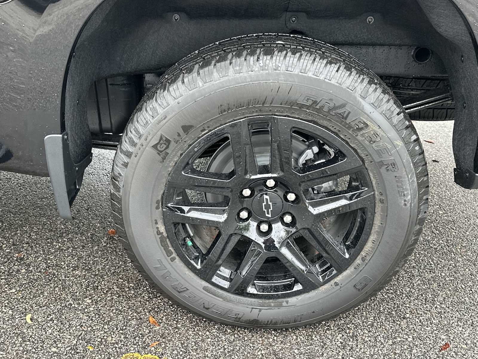 Thumbnail: 2026 Chevrolet Silverado 1500 - 12