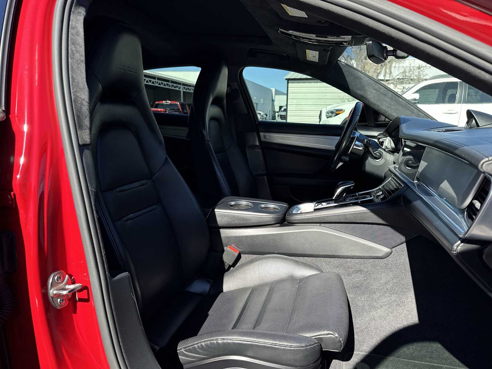 Thumbnail: 2018 Porsche Panamera - 19