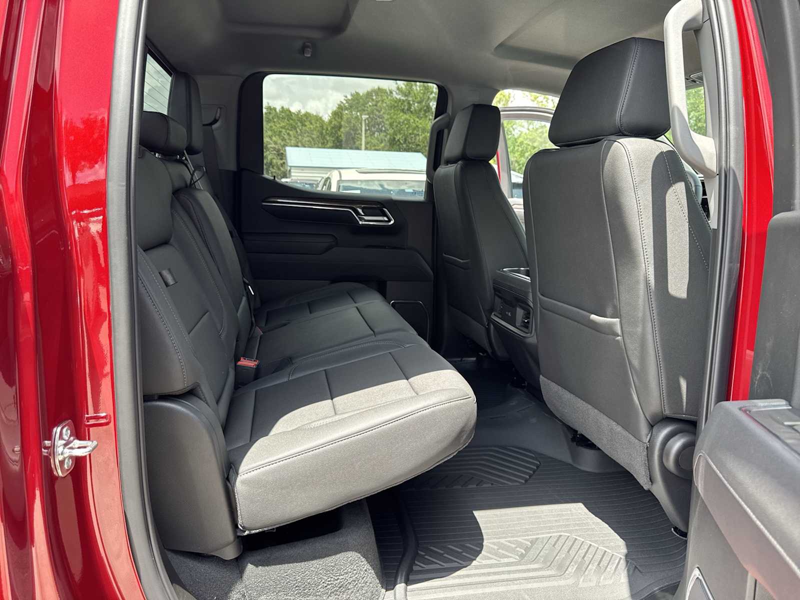 2025 Chevrolet Silverado 1500  18