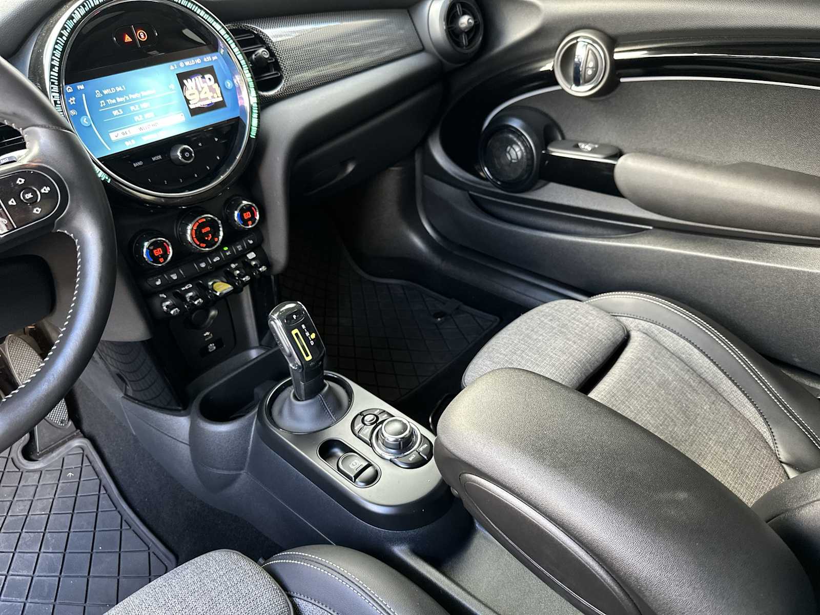 Thumbnail: 2024 MINI Cooper Hardtop - 21