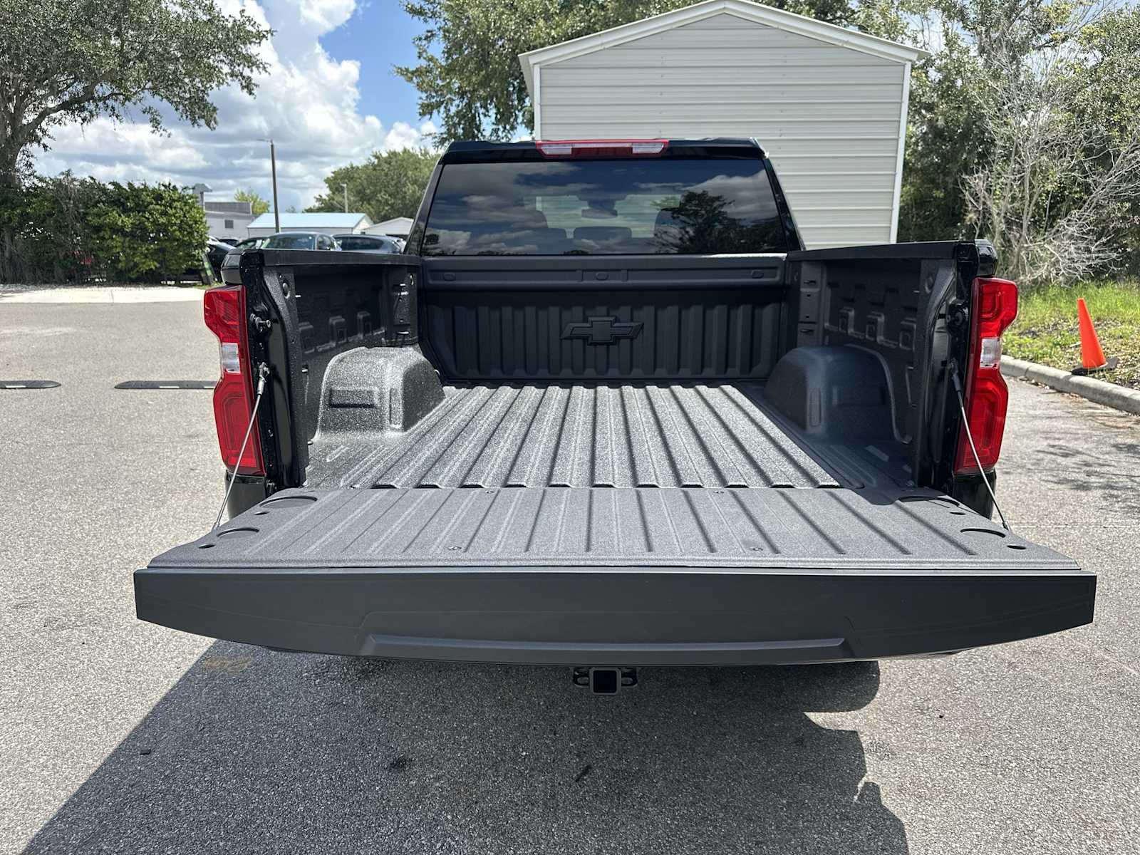 Thumbnail: 2026 Chevrolet Silverado 1500 - 25