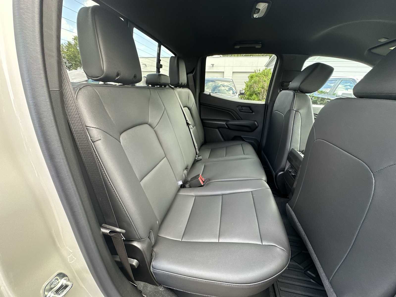 Thumbnail: 2026 Chevrolet Colorado - 18