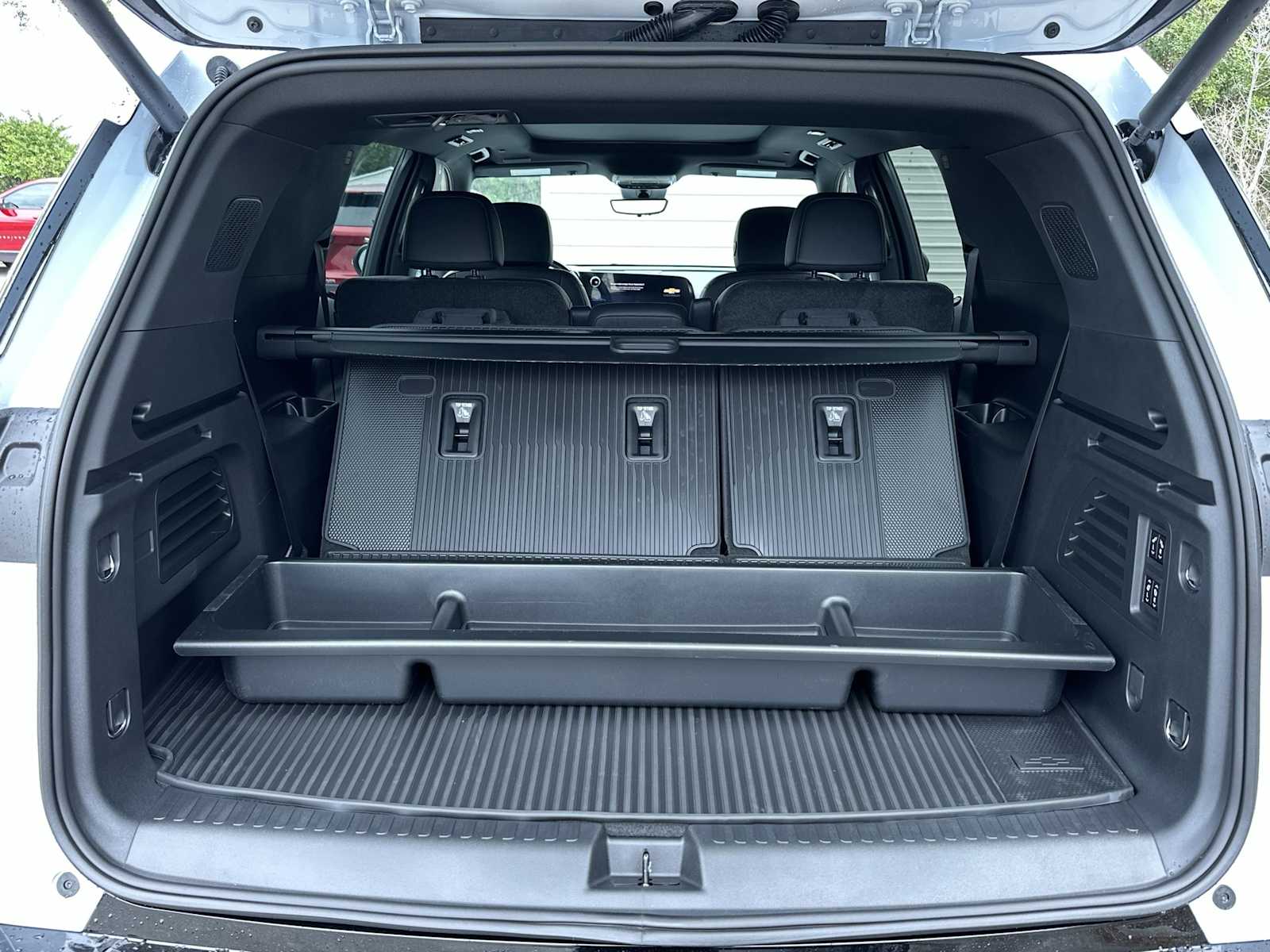 Thumbnail: 2026 Chevrolet Traverse - 26