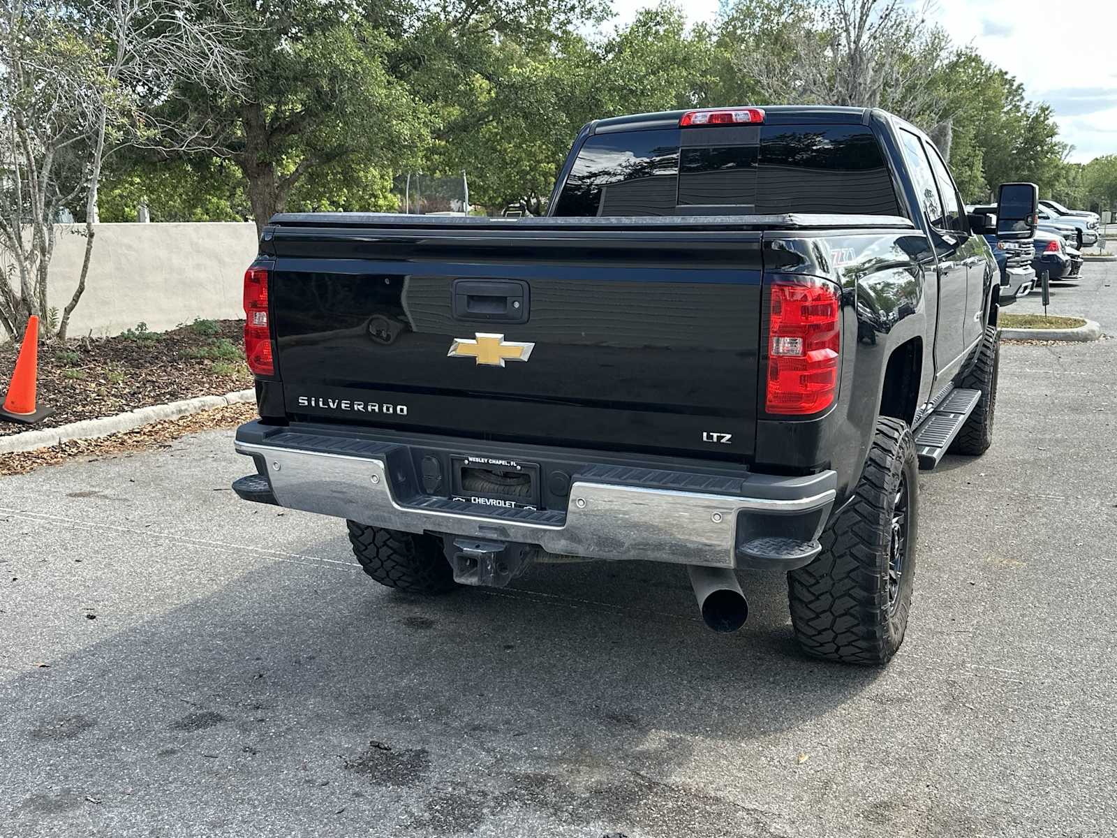 Thumbnail: 2017 Chevrolet Silverado 2500 - 6