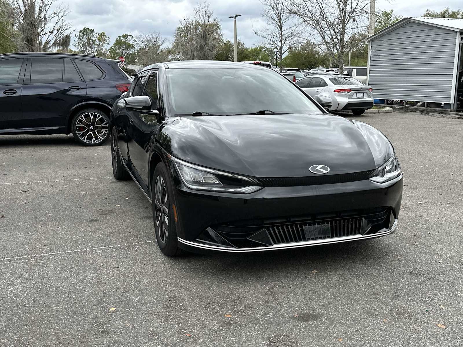 Thumbnail: 2022 Kia EV6 - 8