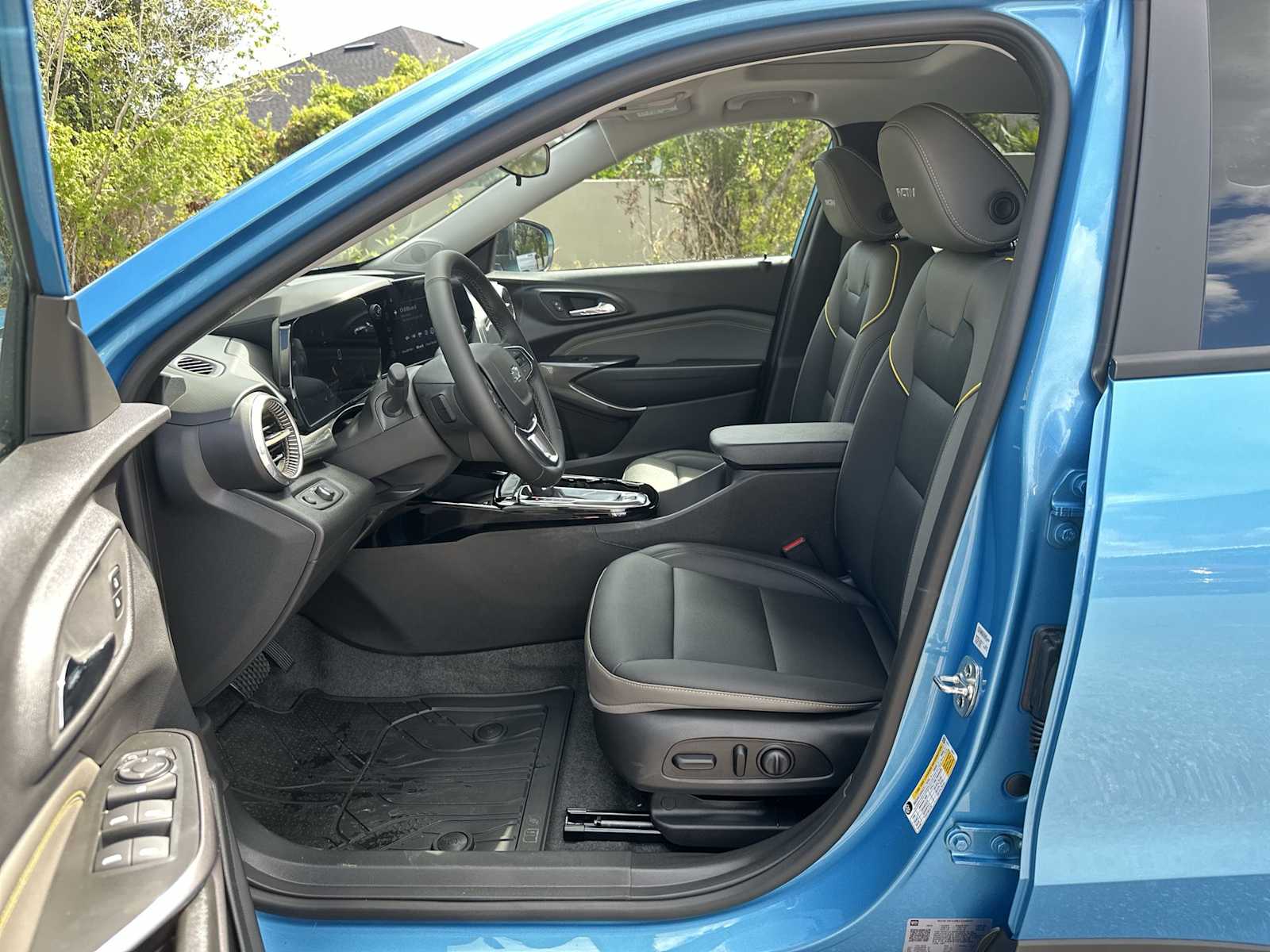 Thumbnail: 2026 Chevrolet Trax - 2