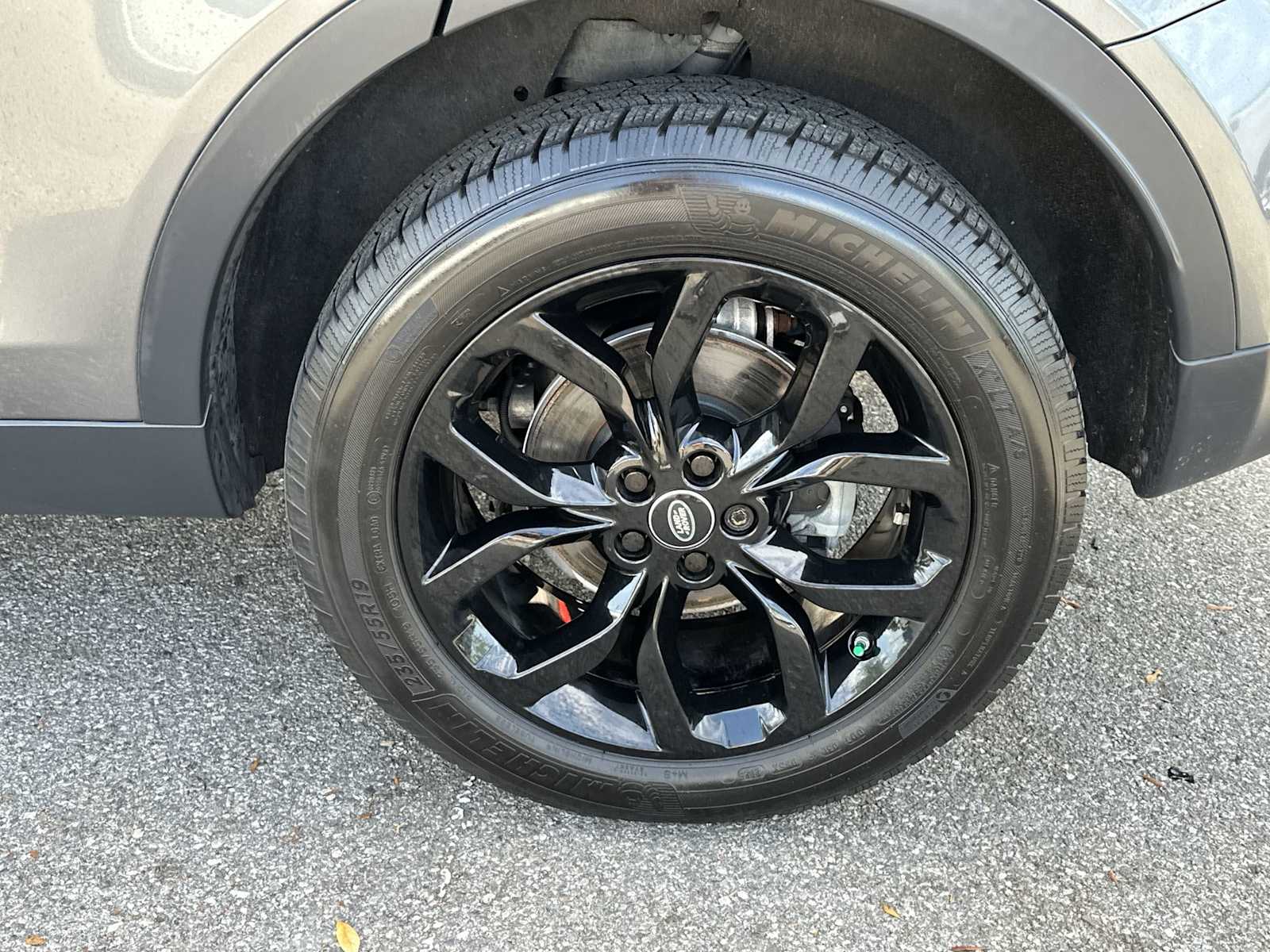 Thumbnail: 2019 Land Rover Discovery Sport - 12