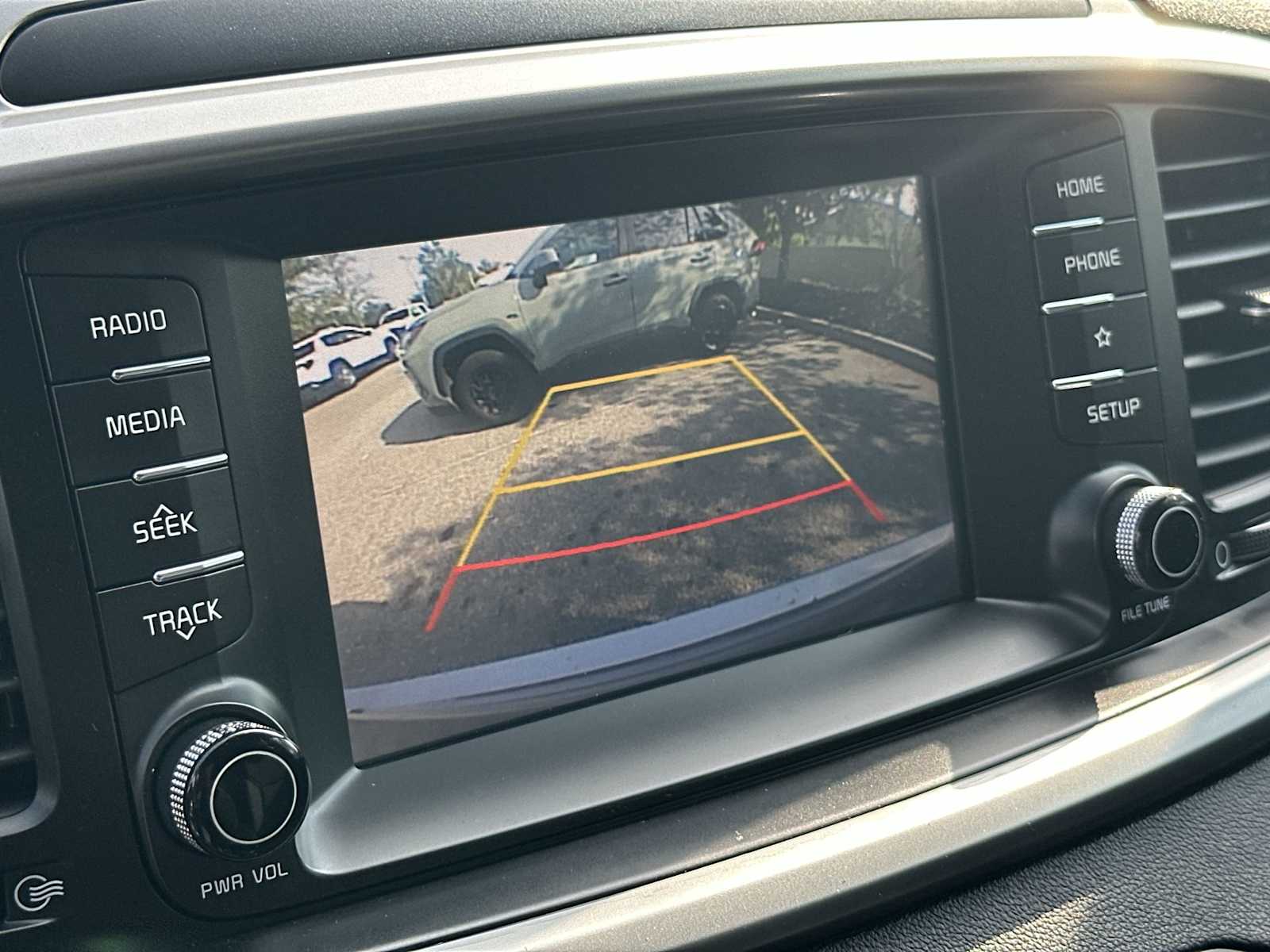 Thumbnail: 2019 Kia Sorento - 22