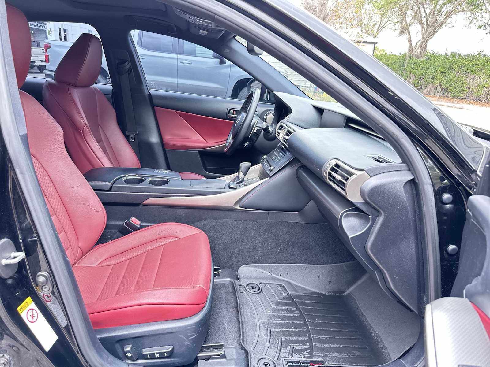 Thumbnail: 2016 Lexus IS - 19