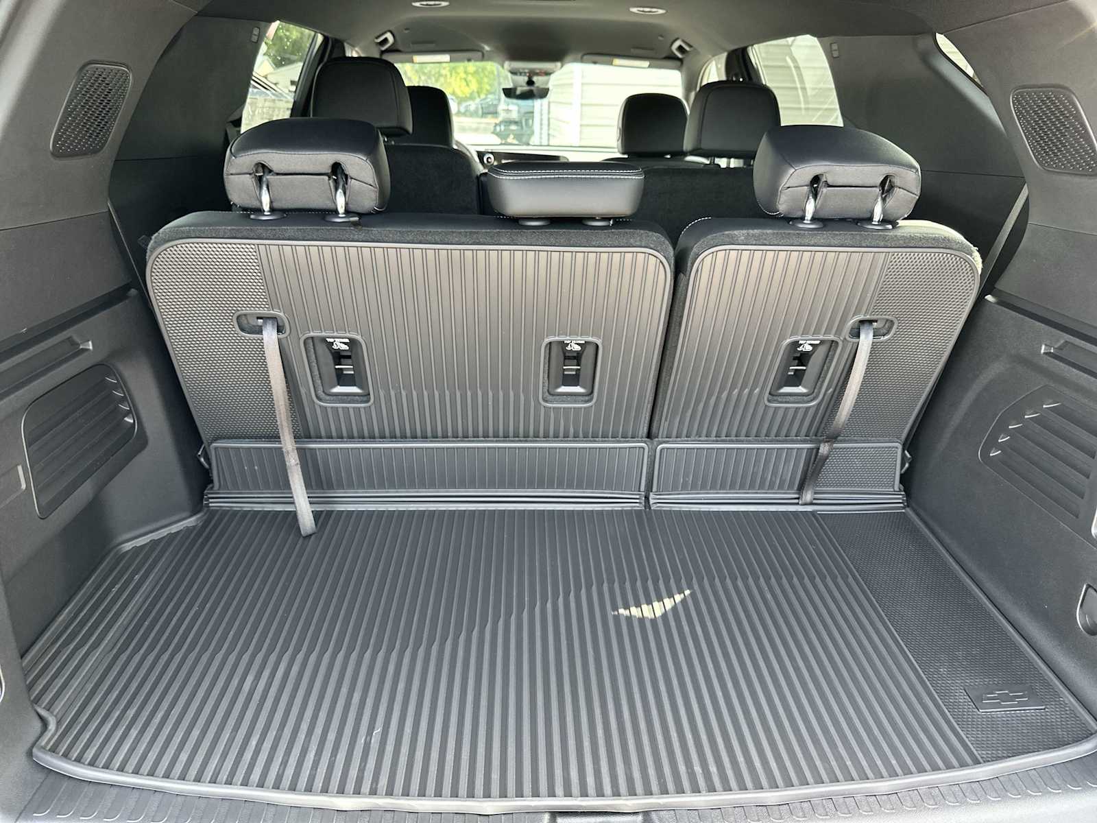 Thumbnail: 2026 Chevrolet Traverse - 25