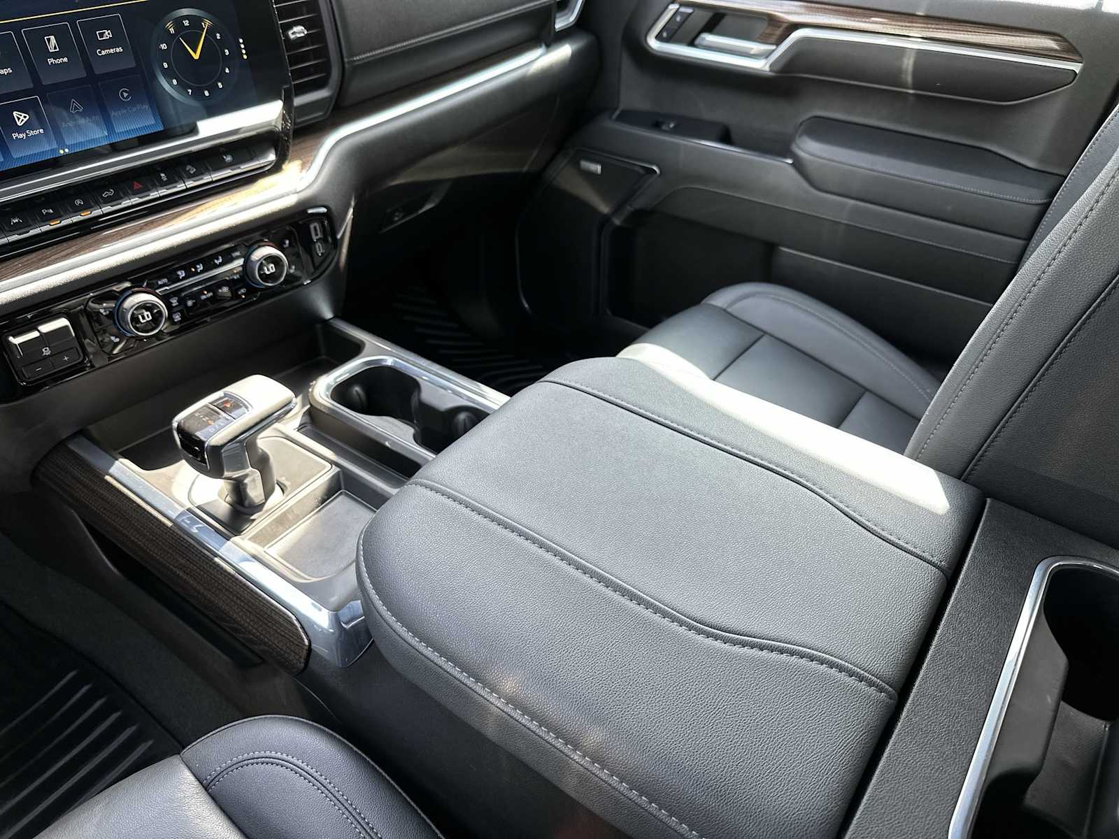 Thumbnail: 2023 Chevrolet Silverado 1500 - 21