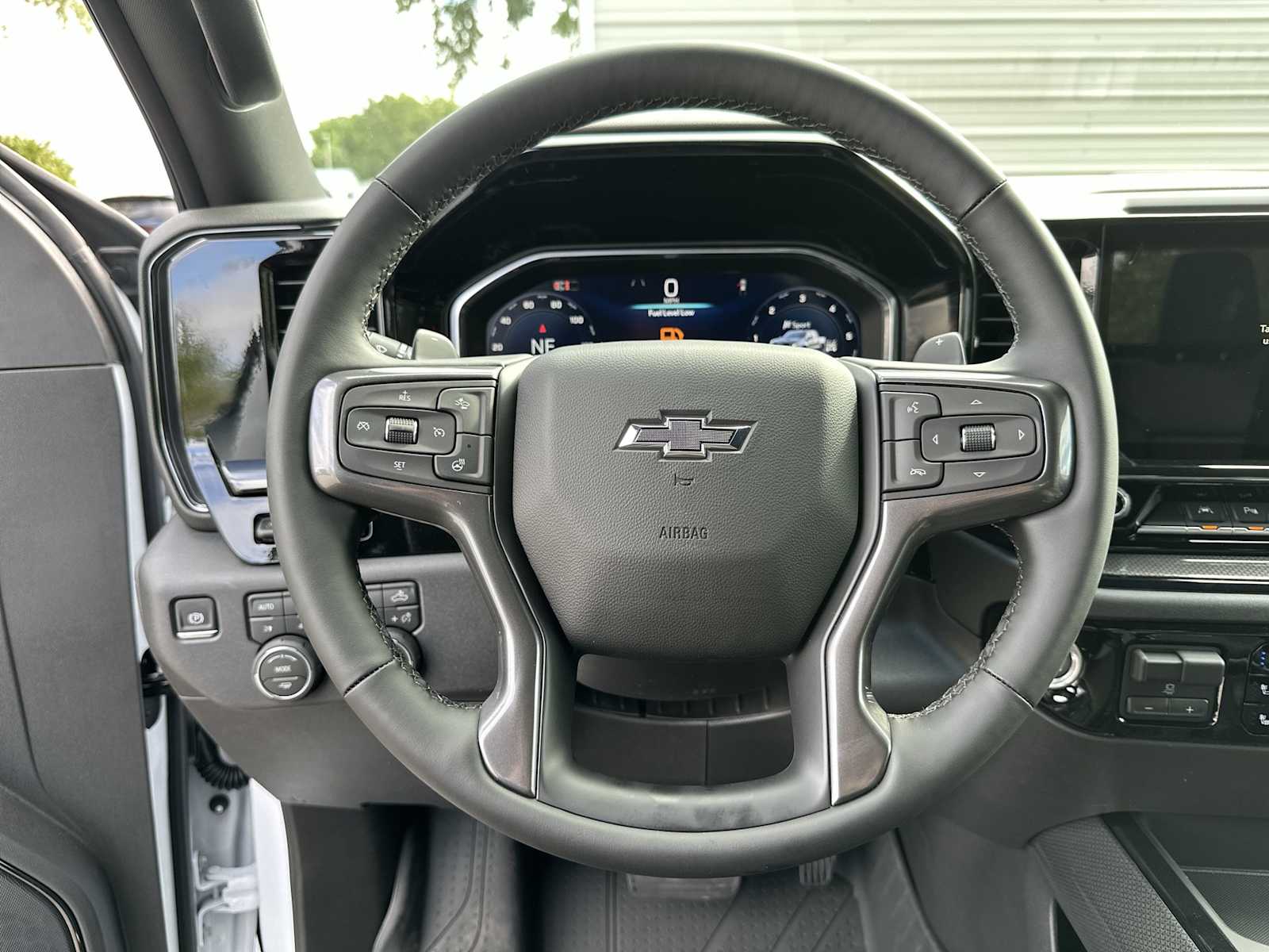 Thumbnail: 2026 Chevrolet Silverado 1500 - 21
