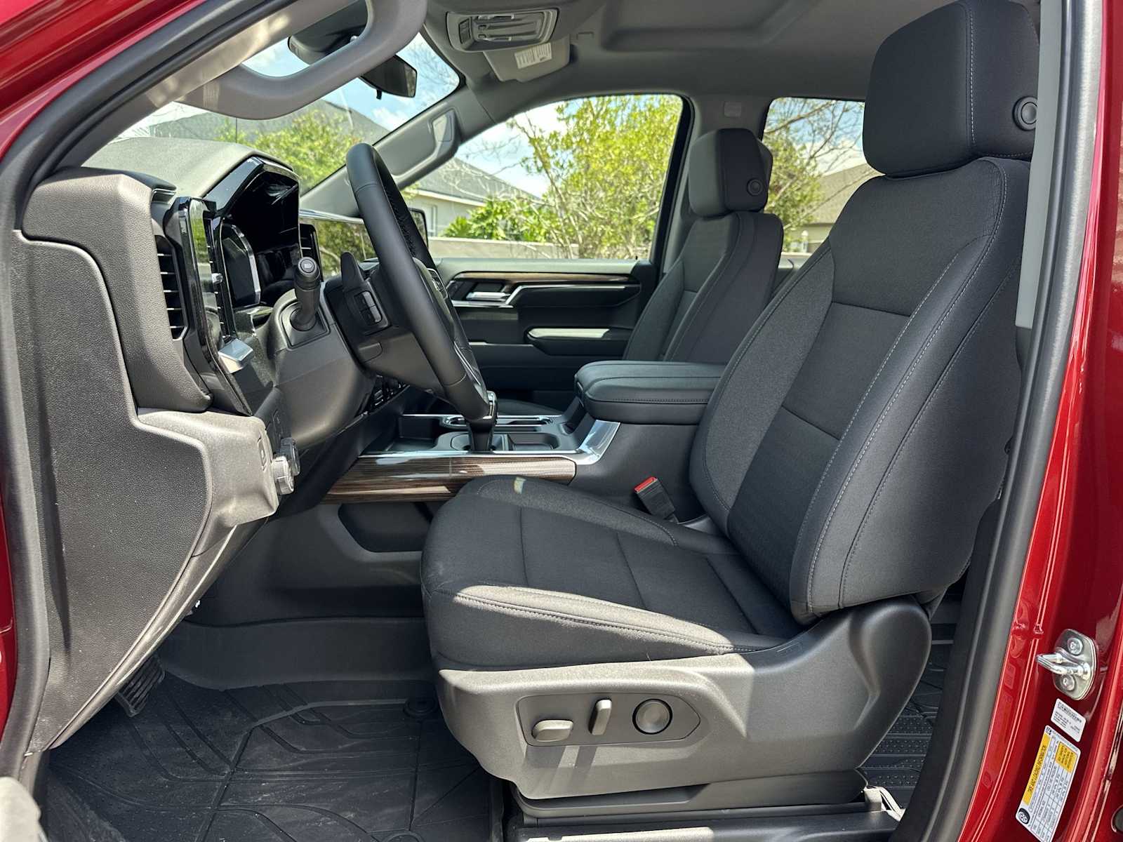 Thumbnail: 2026 Chevrolet Silverado 1500 - 15