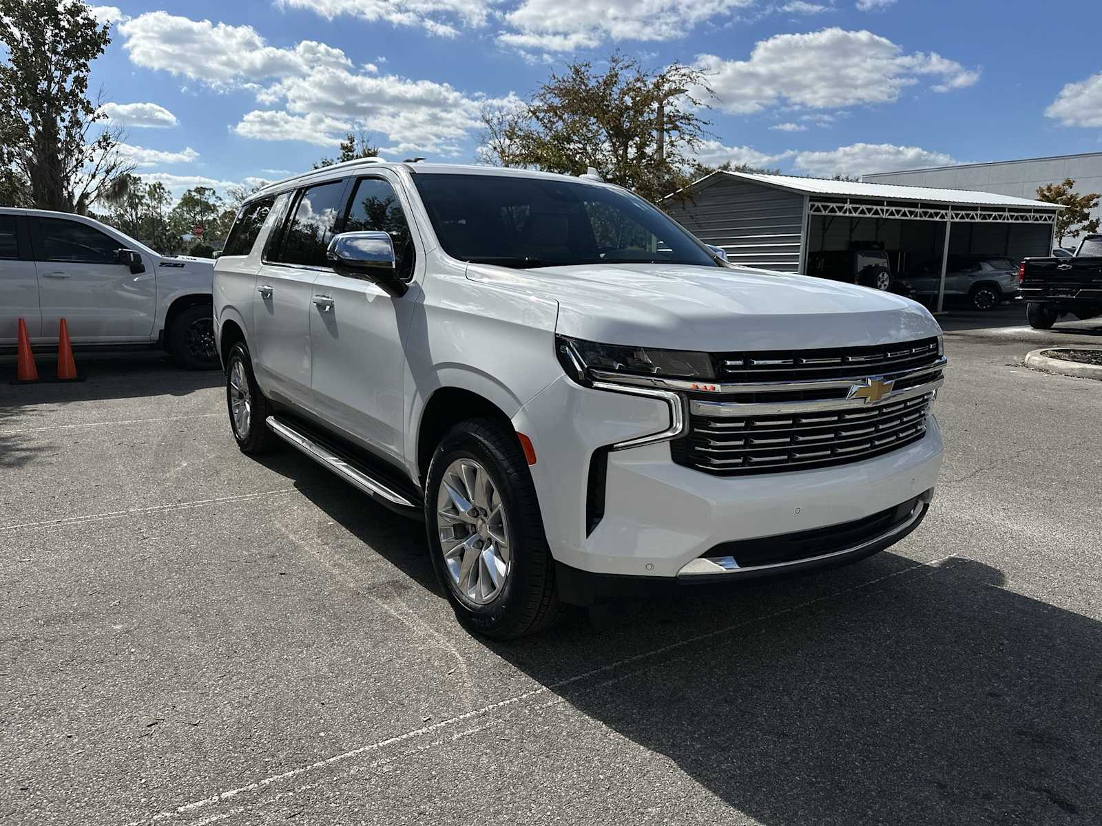 Thumbnail: 2024 Chevrolet Suburban - 8