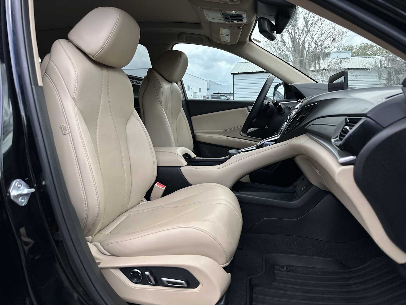 Thumbnail: 2023 Acura RDX - 20