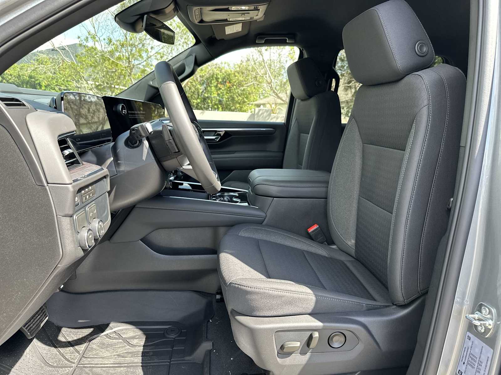 Thumbnail: 2026 Chevrolet Tahoe - 15