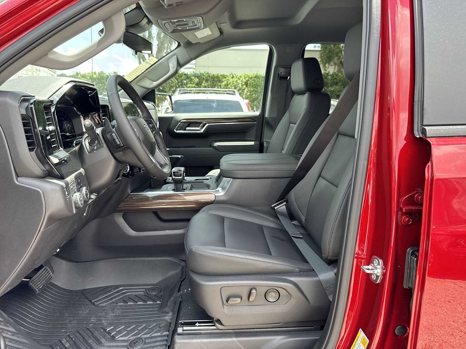 2025 Chevrolet Silverado 1500  2
