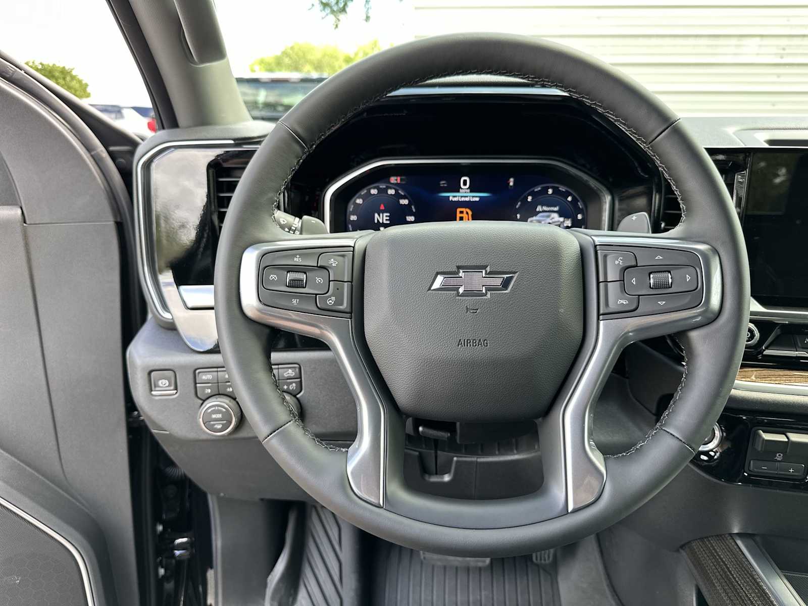 Thumbnail: 2026 Chevrolet Silverado 1500 - 20
