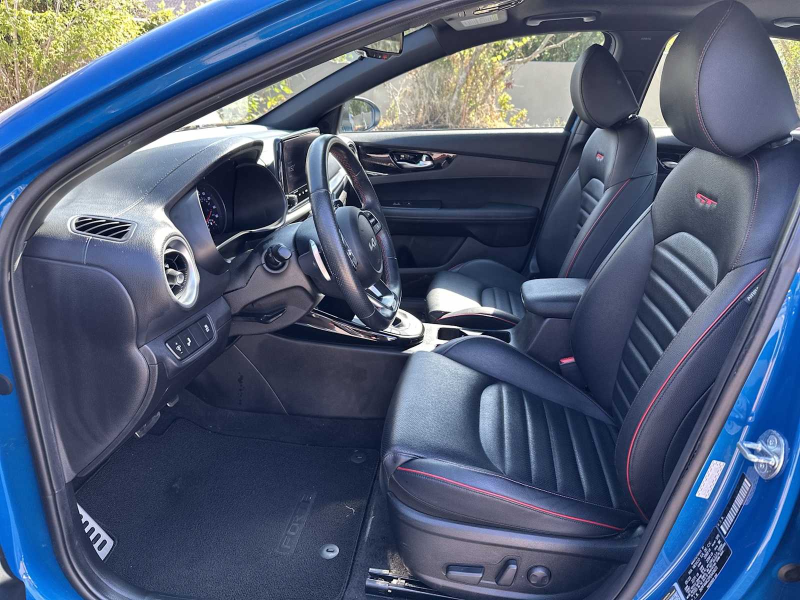 Thumbnail: 2023 Kia Forte - 15