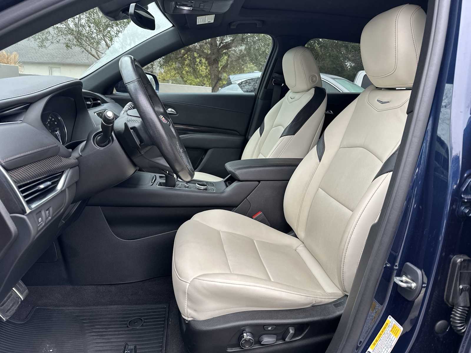 Thumbnail: 2021 Cadillac XT4 - 2