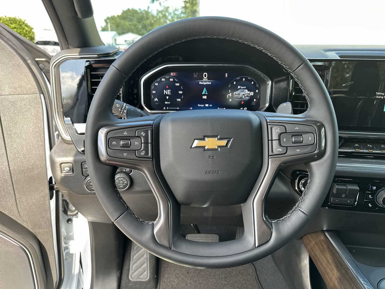 Thumbnail: 2026 Chevrolet Silverado 1500 - 21