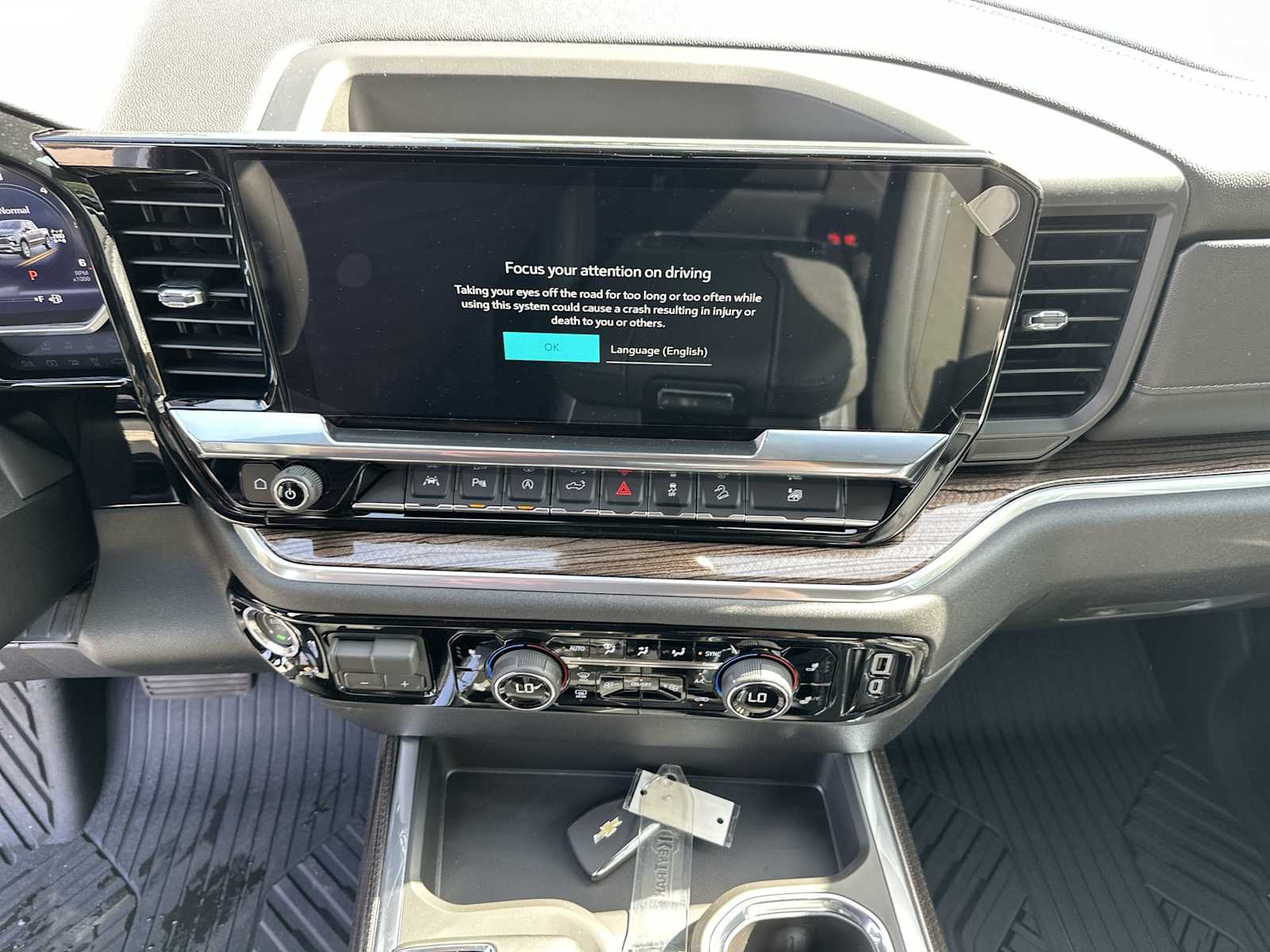 Thumbnail: 2026 Chevrolet Silverado 1500 - 21