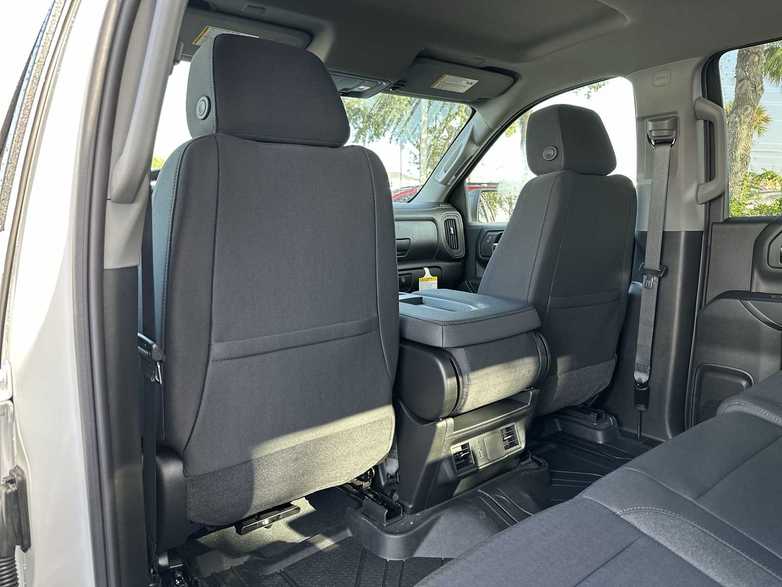 Thumbnail: 2025 Chevrolet Silverado 1500 - 16