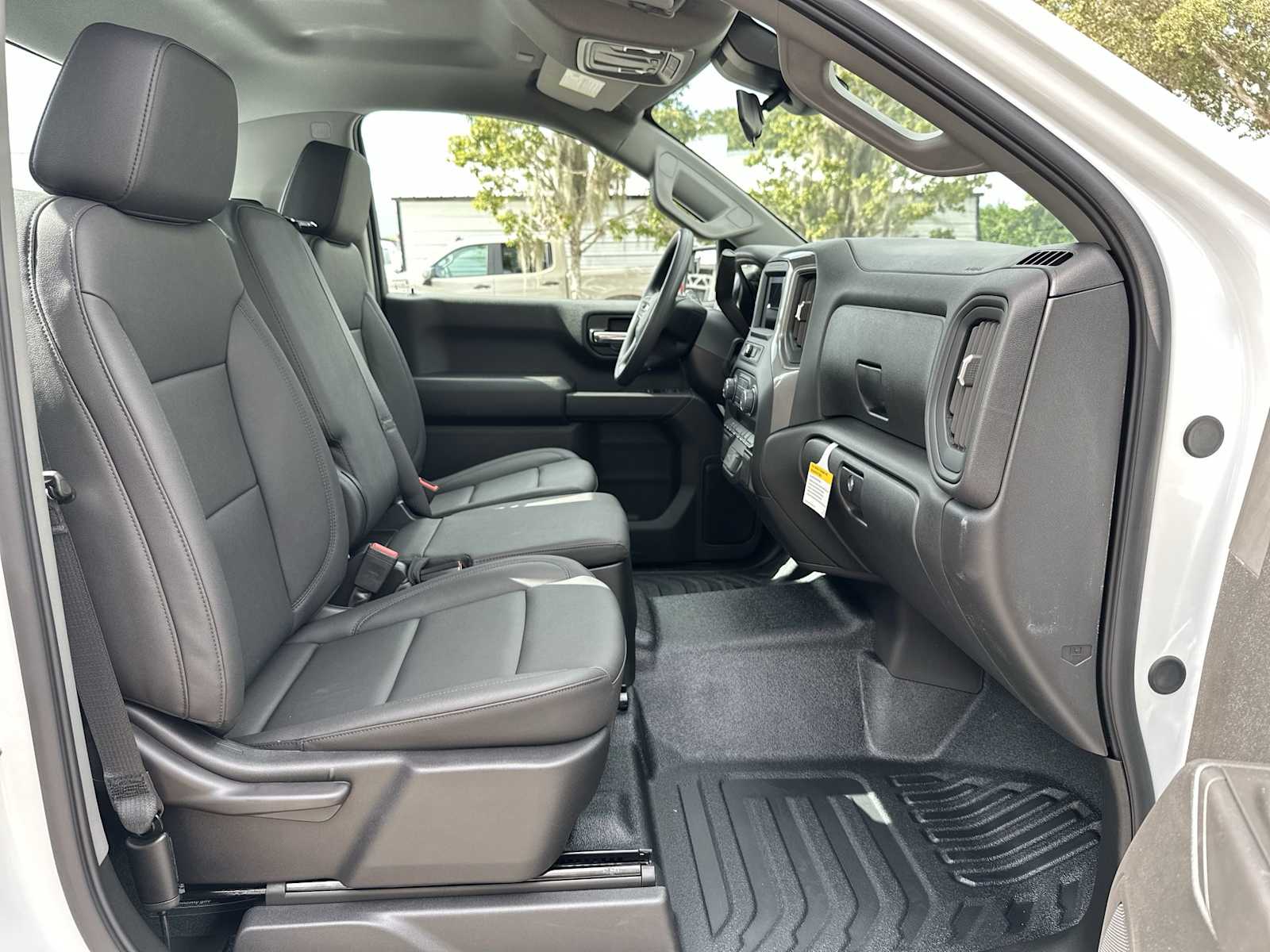 Thumbnail: 2026 Chevrolet Silverado 1500 - 19