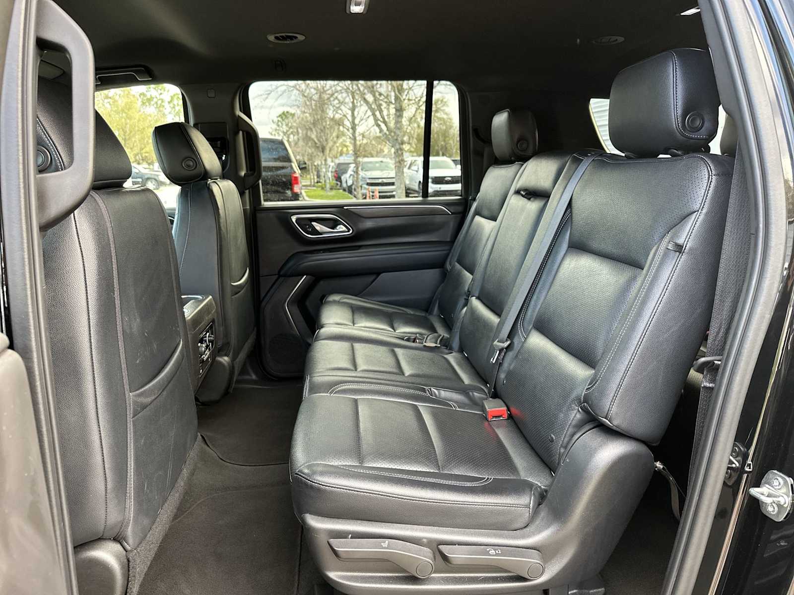 Thumbnail: 2021 Chevrolet Suburban - 17