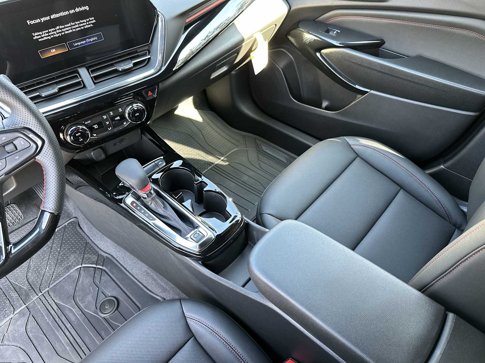 Thumbnail: 2026 Chevrolet Trax - 21