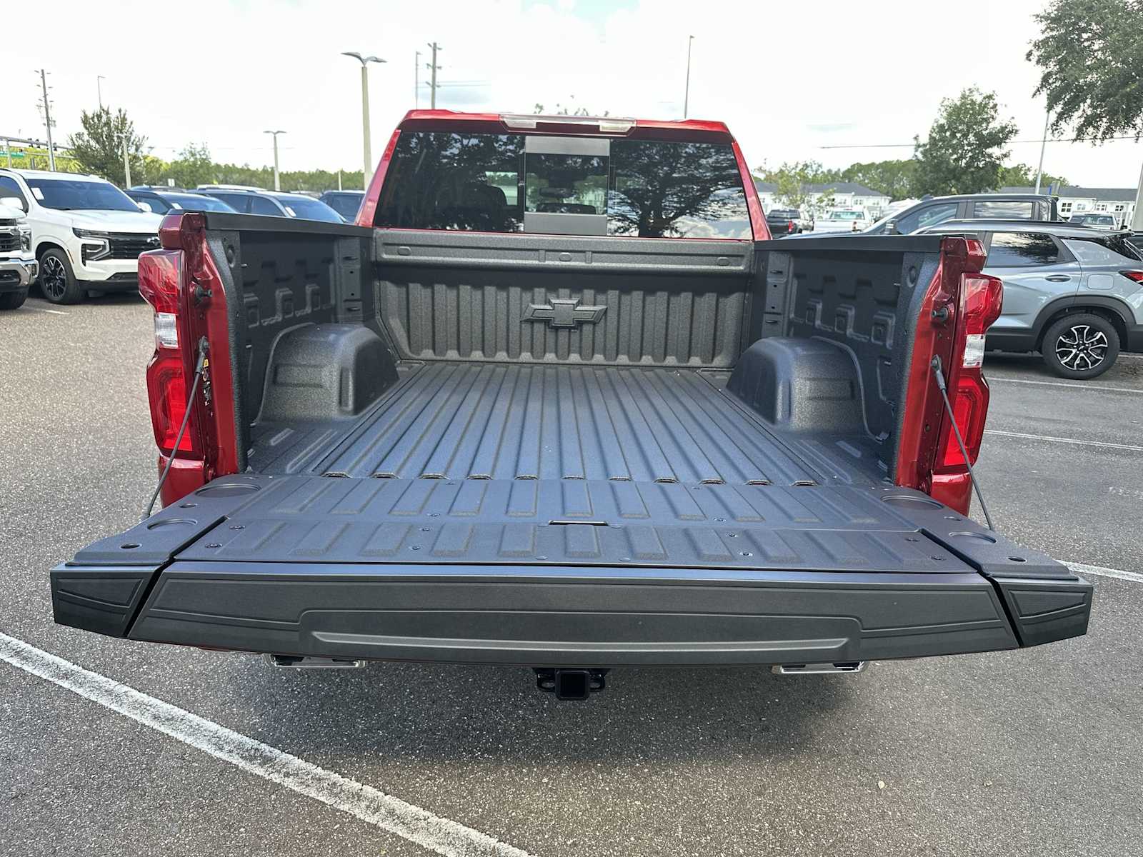 Thumbnail: 2026 Chevrolet Silverado 1500 - 26
