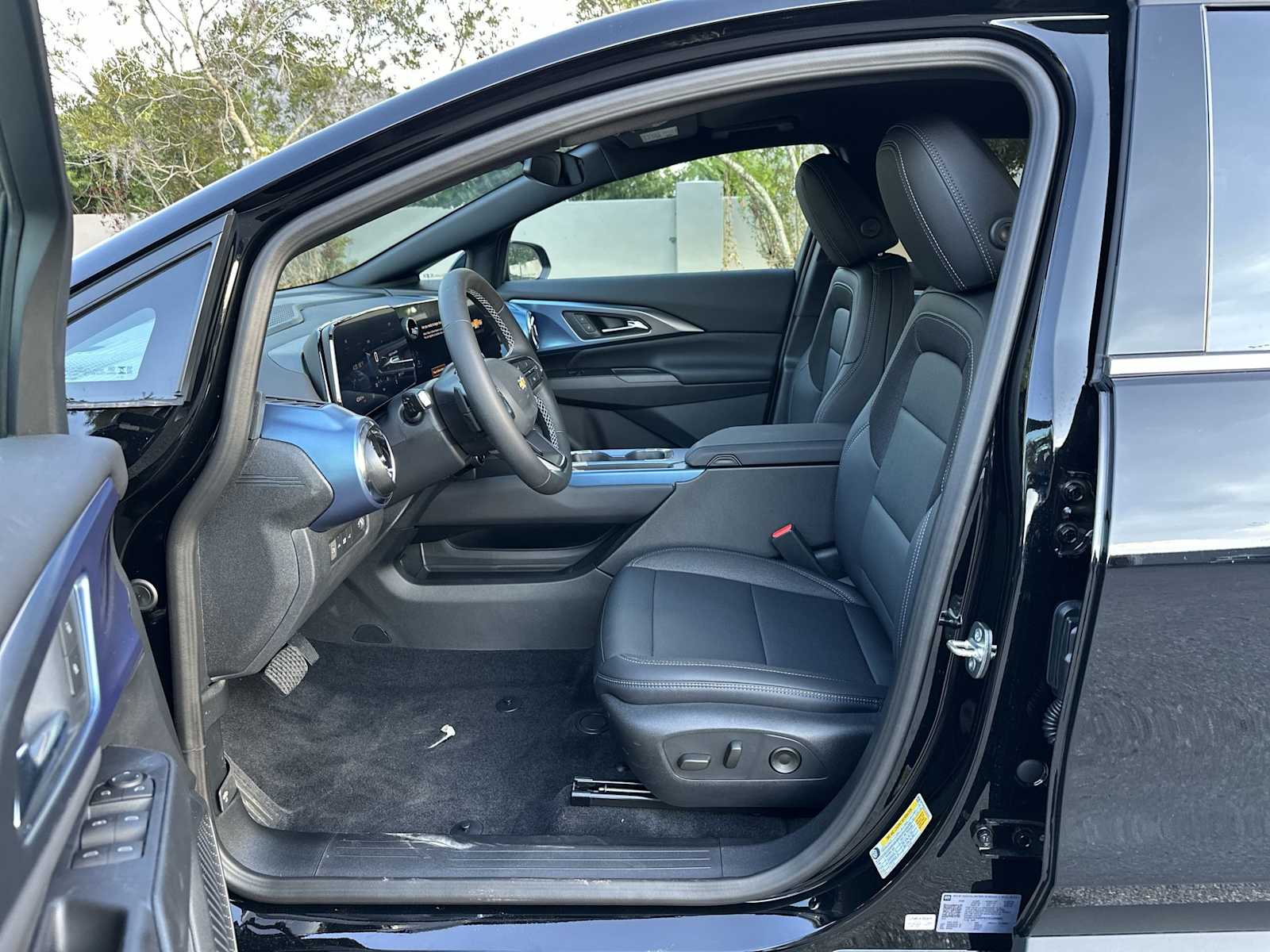 Thumbnail: 2026 Chevrolet Equinox - 2