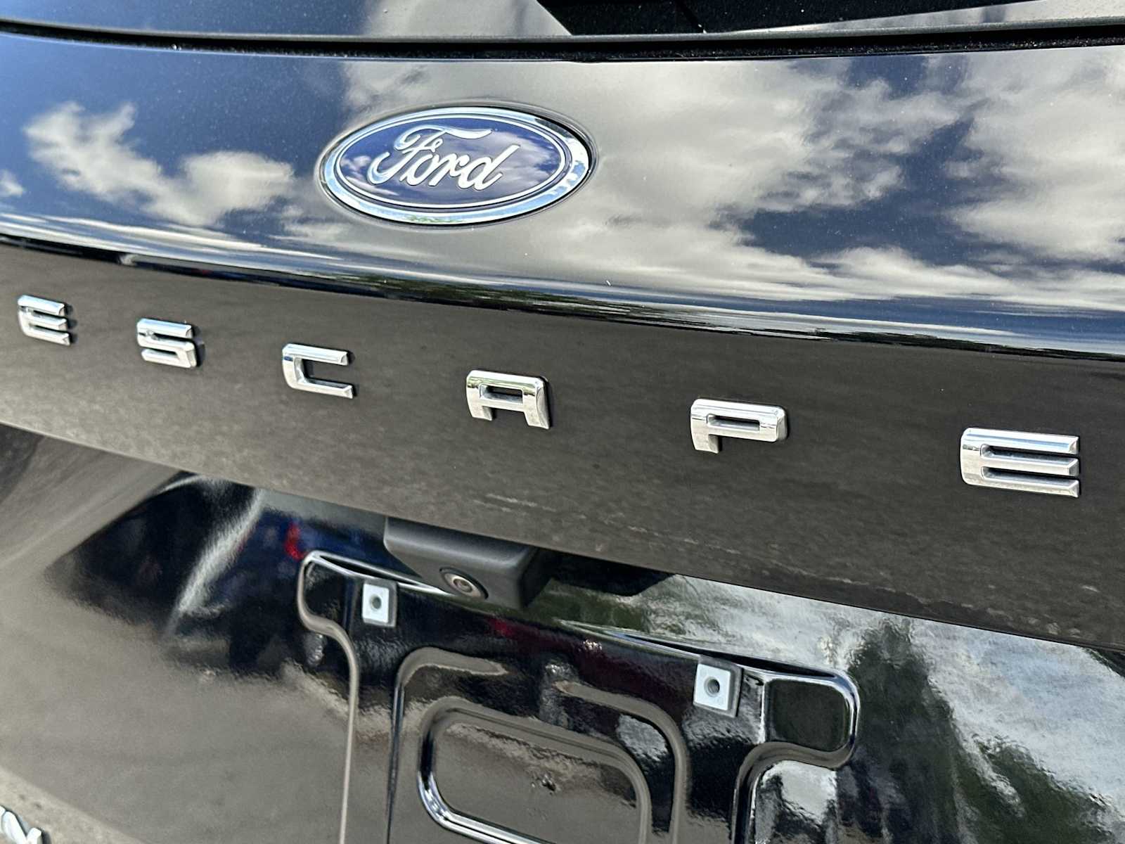 Thumbnail: 2022 Ford Escape - 11