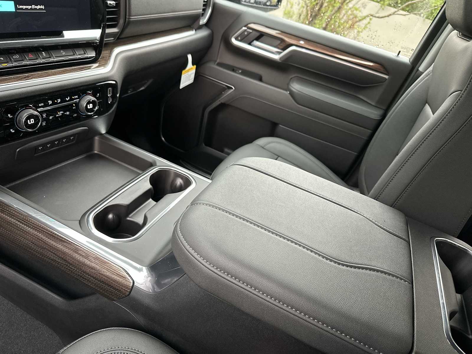 Thumbnail: 2026 Chevrolet Silverado 2500 - 21