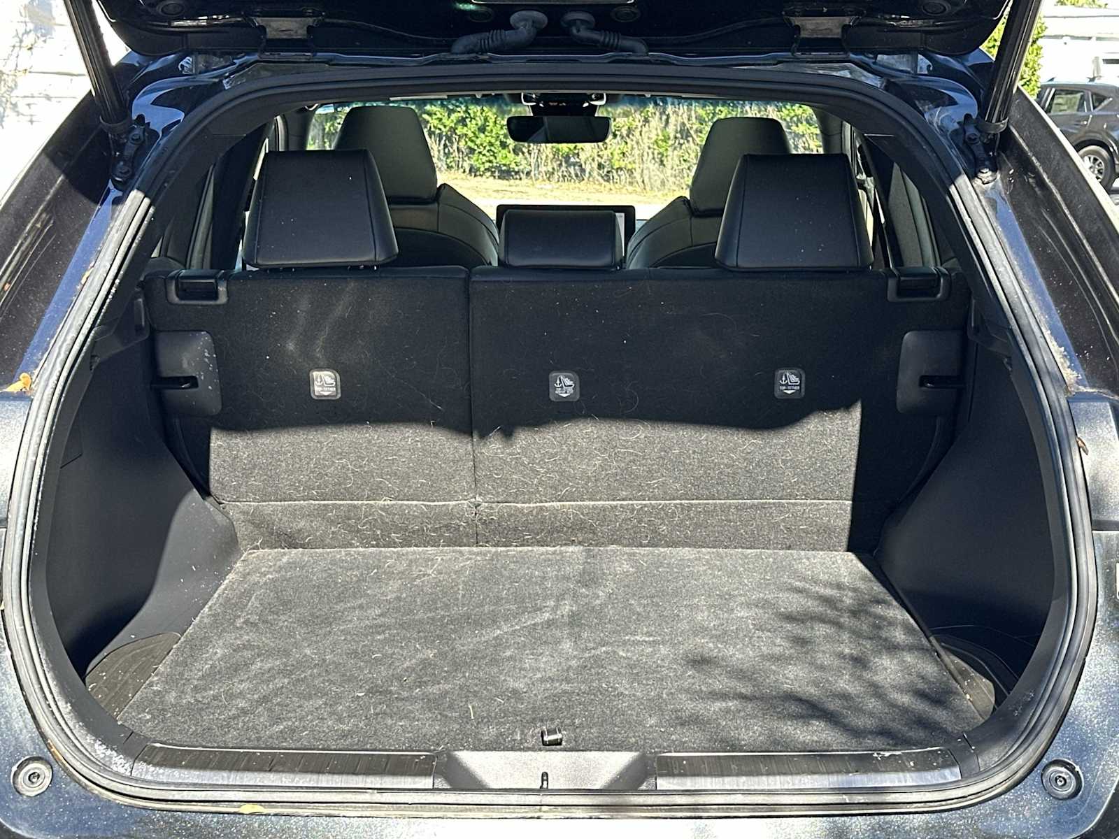 Thumbnail: 2023 Toyota Venza - 26