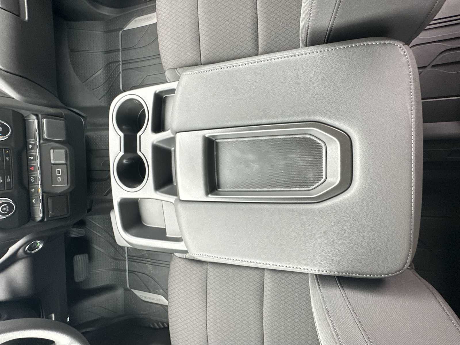 Thumbnail: 2026 Chevrolet Silverado 1500 - 21