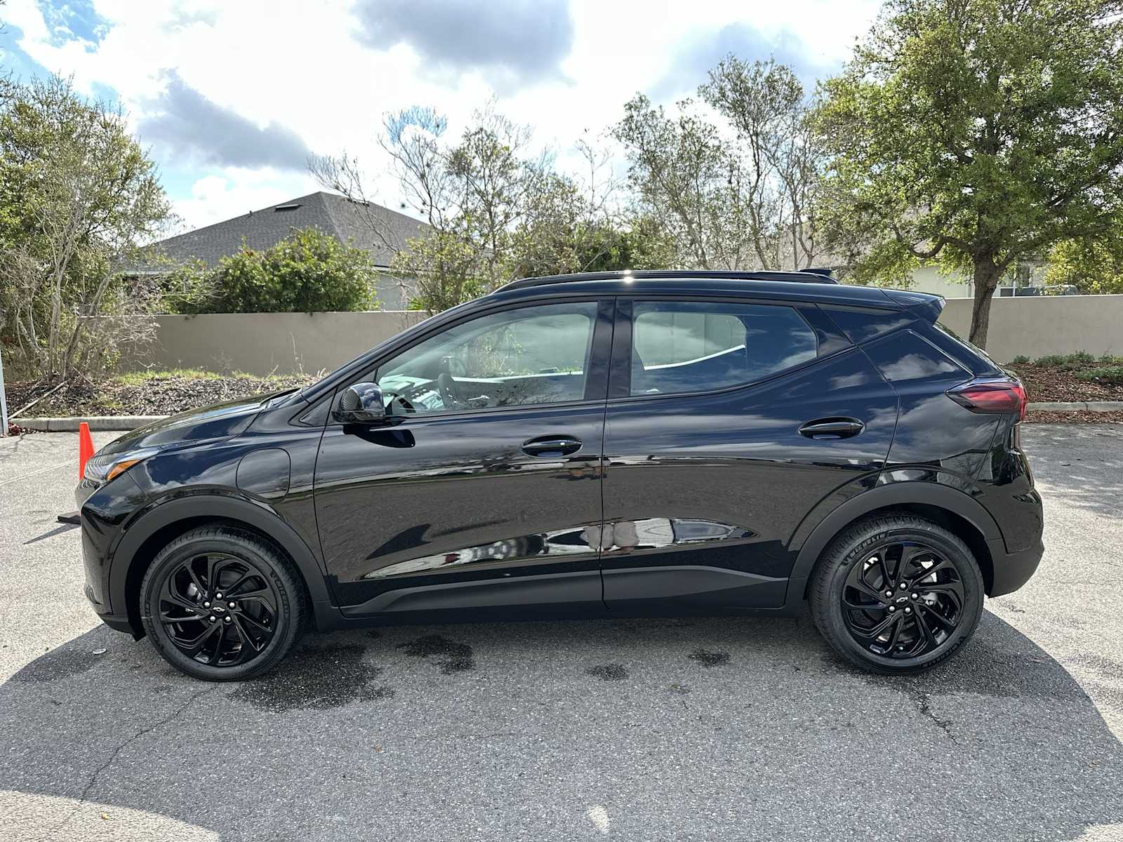 Thumbnail: 2027 Chevrolet Bolt EV - 3