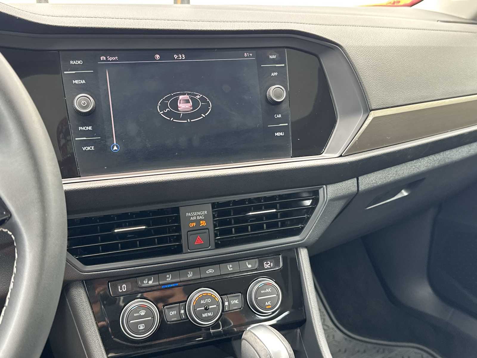 2021 Volkswagen Jetta SEL 32