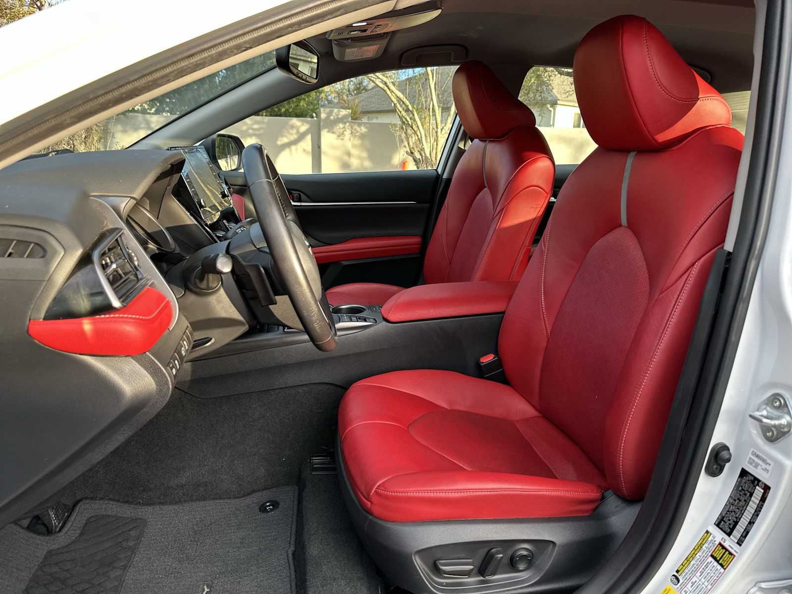 Thumbnail: 2021 Toyota Camry - 15