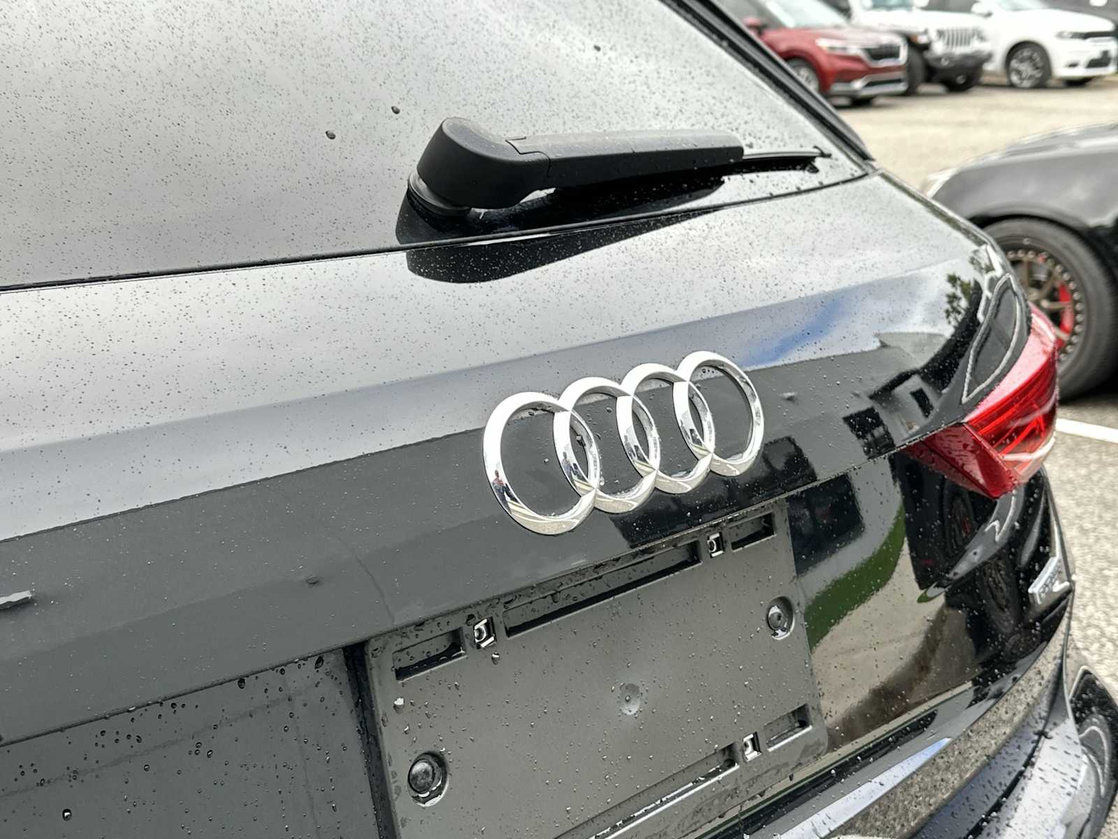 Thumbnail: 2020 Audi Q3 - 10